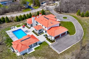 2665 Bentley Rd, Highland Park, IL 60035 - Photo 3