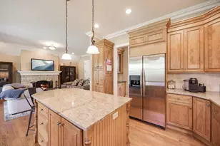 7508 Forest Oak Dr, McHenry, IL 60050 - Photo 9