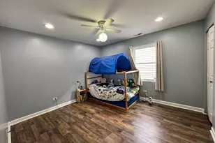1031 N Keeler Ave, Chicago, IL 60651 - Photo 11
