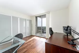 5855 N Sheridan Rd, Chicago, IL 60660 - Photo 17