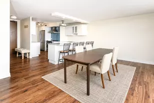 5855 N Sheridan Rd, Chicago, IL 60660 - Photo 9