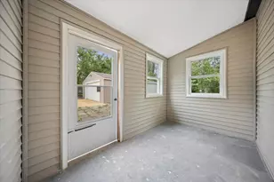 3616 Blackstone Ave, Rockford, IL 61101 - Photo 19