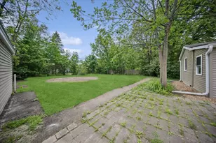 3616 Blackstone Ave, Rockford, IL 61101 - Photo 23