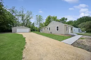 3616 Blackstone Ave, Rockford, IL 61101 - Photo 25