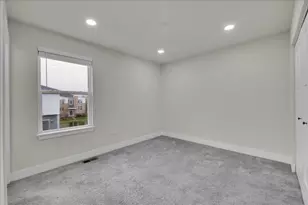 29W710 Cambridge Ct, Warrenville, IL 60555 - Photo 17