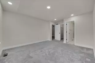 29W710 Cambridge Ct, Warrenville, IL 60555 - Photo 13