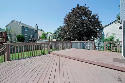 9 W Dahlia Lane, Round Lake Beach, IL 60073 - Photo 15