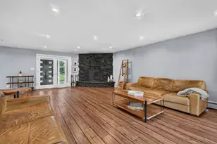 2843 S Briarwood Dr E, Arlington Heights, IL 60005 - Photo 3