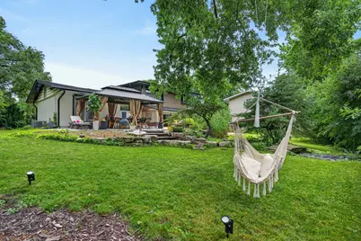 2843 S Briarwood Drive E, Arlington Heights, IL 60005 - Photo 23