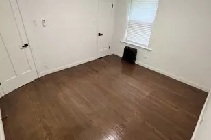 8040 S Rhodes Ave, Chicago, IL 60619 - Photo 9