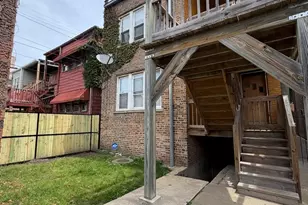 8040 S Rhodes Ave, Chicago, IL 60619 - Photo 13