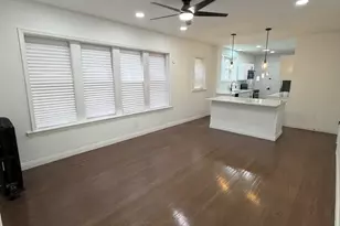 8040 S Rhodes Ave, Chicago, IL 60619 - Photo 3