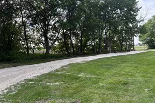 403 Rhodes Ave, Big Rock, IL 60511 - Photo 43