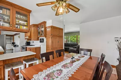 201 Laura Avenue, Shorewood, IL 60404 - Photo 9