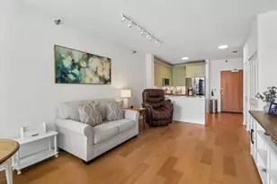 600 N Kingsbury St, Chicago, IL 60610 - Photo 7