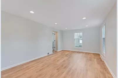 1613 Jones Street, Joliet, IL 60435 - Photo 3