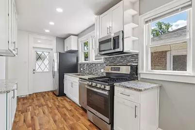 9913 S Parnell Avenue, Chicago, IL 60628 - Photo 7