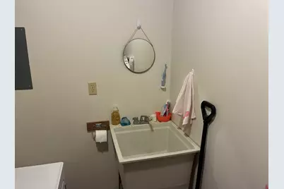 205 E Logan Street, Atlanta, IL 61723 - Photo 11