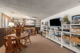 11S669 Schillinger Dr, Naperville, IL 60564 - Photo 25