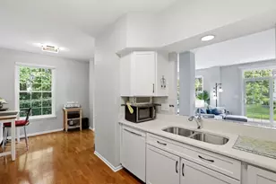 779 Stonewall Ct, Schaumburg, IL 60173 - Photo 11