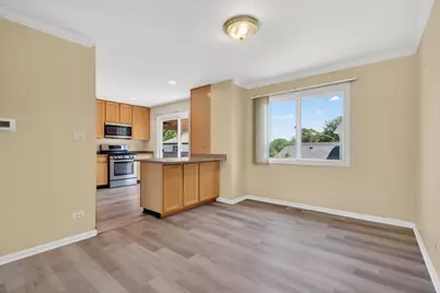1485 Westbury Drive, Hoffman Estates, IL 60192 - Photo 9