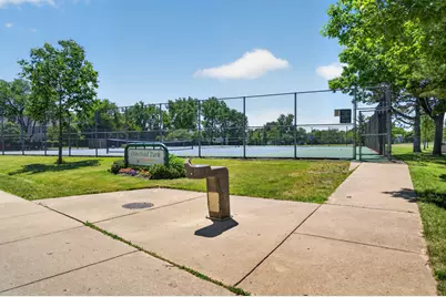 1485 Westbury Drive, Hoffman Estates, IL 60192 - Photo 19
