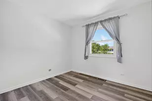 1485 Westbury Dr, Hoffman Estates, IL 60192 - Photo 5