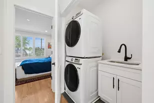 5348 W Argyle St, Chicago, IL 60630 - Photo 19