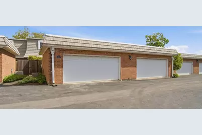1490 Avignon Court, Highland Park, IL 60035 - Photo 17