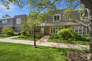 1490 Avignon Ct, Highland Park, IL 60035 - Photo 1