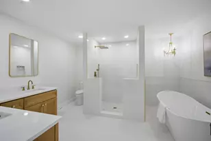 1490 Avignon Ct, Highland Park, IL 60035 - Photo 9
