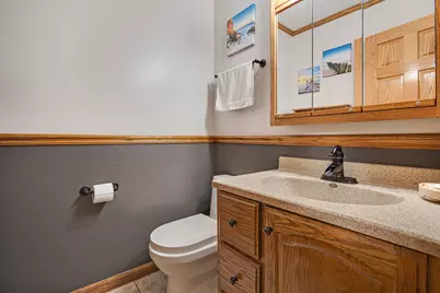 652 Cherry Valley Road, Vernon Hills, IL 60061 - Photo 13