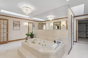 1901 Midwest Club Pkwy, Oak Brook, IL 60523 - Photo 33