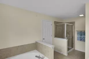2049 Cabrillo Ln, Hoffman Estates, IL 60192 - Photo 17