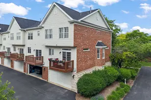 928 Shandrew Dr, Naperville, IL 60540 - Photo 29