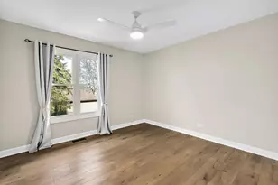 887 Braintree Ln, Bartlett, IL 60103 - Photo 17