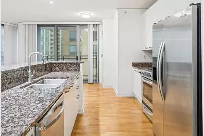 450 E Waterside Drive #1808, Chicago, IL 60601 - Photo 5