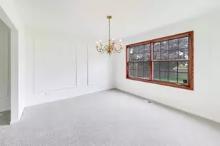 1626 E Barberry Ln, Mount Prospect, IL 60056 - Photo 7