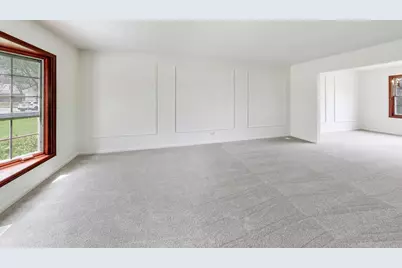 1626 E Barberry Lane, Mount Prospect, IL 60056 - Photo 5