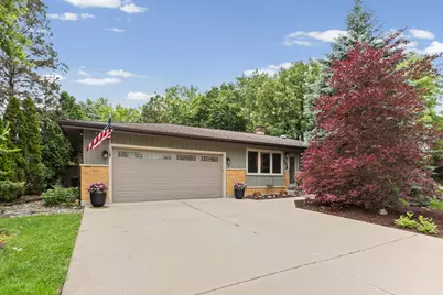 380 Pleasant Street, Hoffman Estates, IL 60169 - Photo 1