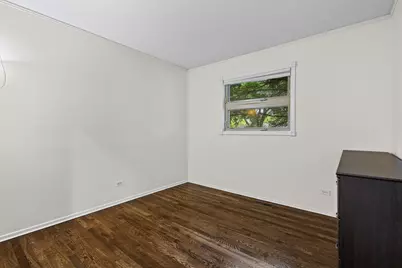380 Pleasant Street, Hoffman Estates, IL 60169 - Photo 9