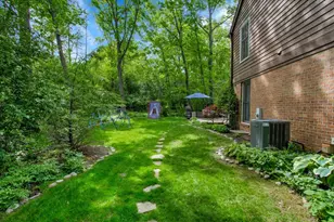 850 Carlyle Cir, Lake Bluff, IL 60044 - Photo 33