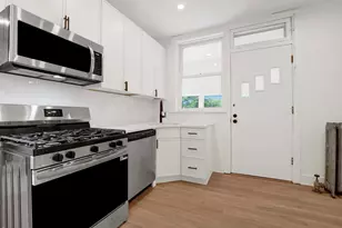 2107 W Eastwood Ave, Chicago, IL 60625 - Photo 3