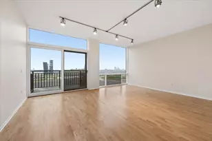 61 W 15th St, Chicago, IL 60605 - Photo 3
