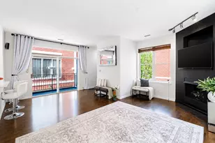 715 W Eastman St, Chicago, IL 60610 - Photo 5