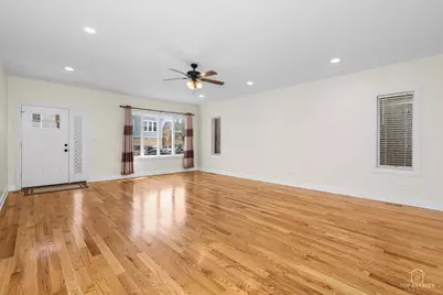 3326 S Lituanica Avenue, Chicago, IL 60608 - Photo 3