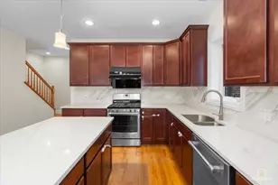 3326 S Lituanica Ave, Chicago, IL 60608 - Photo 9