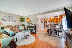 5609 S Monitor Ave, Chicago, IL 60638 - Photo 3