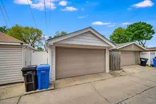5609 S Monitor Ave, Chicago, IL 60638 - Photo 19