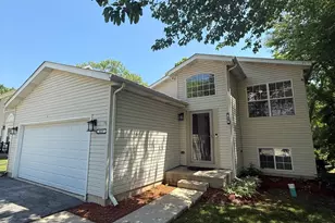 425 Keller Ave, Waukegan, IL 60085 - Photo 1
